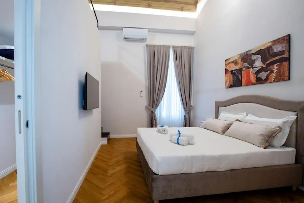 Apartment Dimora Nuvola Apartament Florence