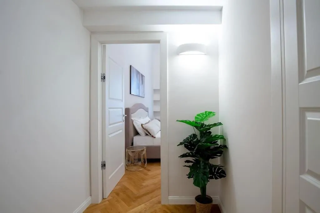 Apartment Dimora Nuvola Apartament Florence