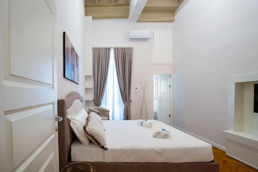 Apartment Dimora Nuvola Apartament Florence